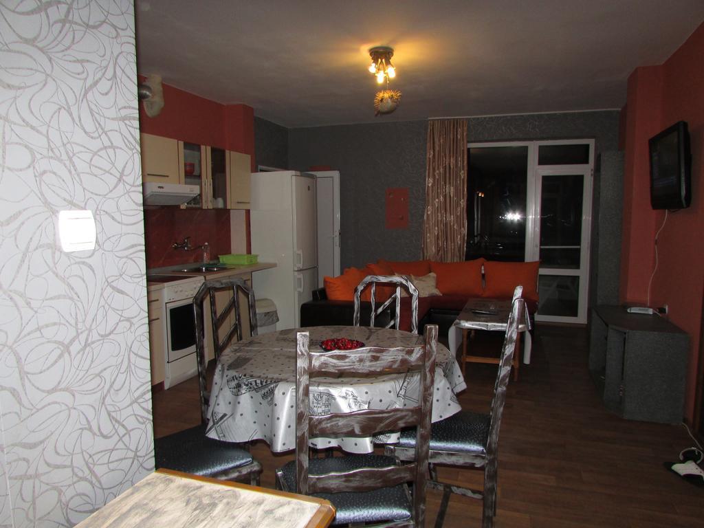 Morska Zvezda Guest House Pomorie Ruang foto